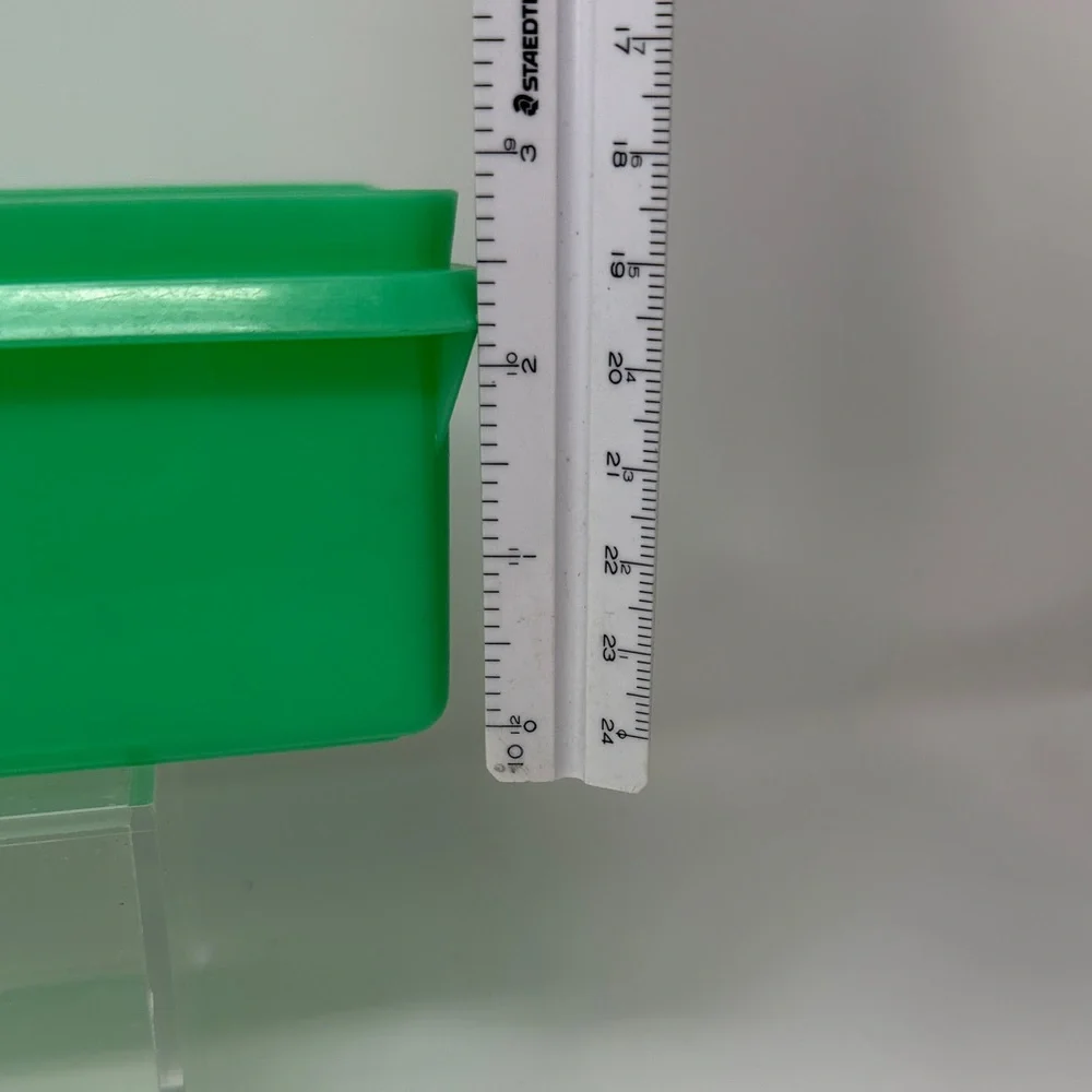 Vintage Tupperware Easy Crisp Celery Keeper in Jadeite Green
